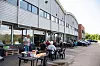 Den siste sommeravslutningen ved fabrikken. Tidligere år har det vært opp mot 100 personer som har fått pølser og hamburgere før sommerferien.