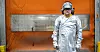 NY OVN: Tillitsvalgt Snorre Leiros i Industri Energi foran den nye smelteovnen til 450 millioner kroner i Rockwool i Moss.