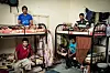 KUMMERLIG: Migrantarbeiderne bor under slaveliknende kår. Mange har ikke engang tilgang på drikkevann