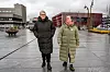 FRIVILLIG DELTID: –	Noen  vil heller shoppe vakter når det passer dem, sier Fagforbundets Elin Østvold. Her med HTV Siri Andersen, med Sandnes Rådhus i bakgrunnen.