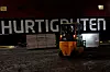 Det var noe symbolsk i at NorLines plasserte sine egne barrikader foran logoen til Hurtigruten da disse ble fjernet fra portene.