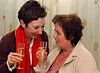 SEIER: 31. januar 2006 falt Høyesterettsdommen i SAS-Braathens-saken. HK-nestleder Peggy Hessen Følsvik feirer sammen med Unni Aurdal, tillitsvalgt for de Braathens-ansatte.