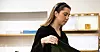 DESIGN: Tilla Fosse har en 20-prosentstilling i Papaya, en butikk som selger vesker, smykker og klær.