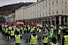 Bergensmarkering: Om lag 200 streikende vektere og støttespillere stilte seg opp på Torgallmenningen torsdag formiddag.