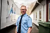 ERFAREN: Fengselsbetjent og underviser Lars Benkjer er en av tre lærere ved pop up-skolen i Sønder Omme.