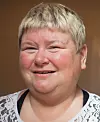 får drahjelp: Bodil Gullseth, fylkesleder i SL Nord-Trøndelag og Rigmor Bjerche, leder av SL Sør-Trøndelag.