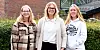 TELEFONEN SOM ARBEIDSVERKTØY: F.v. Anita og Anne i Telenor kundeservice og Laila i 1881.