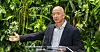 VERDENS RIKESTE: Jeff Bezos er blitt verdens rikeste mann og Amazon er blitt langt mer enn bokbutikken det startet som for 26 år siden. En rekke produkter er utviklet av Amazon, som lese- og nettbrett og smarthøyttalere.