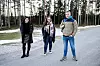 Sosionomene May Lene Dueskar (t.v.), Ann-Kristine Ekeberg og Henrik Ludvigsen følger beboerne tett fra de kommer inn til behandling og gjennom den vanskelige overgangen til et rusfritt liv der ute.