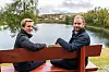 OVERTAR MAKTA: Isak Veierud Busch (Ap)  (til venstre) og Christian Elgaaen (SV) er begge lærere og dessuten gode kamerater. Nå overtar de to SL-medlemmene lederskapet i Røros som henholdsvis ordfører og varaordfører.
