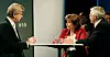 Som LO-leder ble Valla av VG utropt til Norges mektigste person, mektigere enn statsministeren. Her med Trygve Hegnar på TV2s valgvake i 2005.