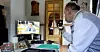 PILOT I SOFAKROKEN: Kai (52) i Sogn og Fjordane er blant de første domfelte til å prøve ut fjernalkometertesting i friomsorgen.