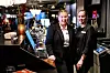 Lakseskatten er snakkisen på Frøya no, fortel hotellresepsjonistane Mari Eiriksson og Marie Oldervik på Hotell Frøya.