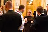 POLITIKERPRAT: Den første uka blir de ferske stortingsrepresentantene skolert på blant annet sikkerhet, IT, taushetsplikt og politiske prosesser. Mellom slagene er det plass til mingling over en kaffekopp.