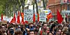 'Pappa, hva er en fast jobb?' står det på plakaten bak den lille gutten. Over 10.000 demonstrerte i Toulouse 12. september. I oktober fylles gatene trolig av statsansatte som protesterer mot innstrammingene fra president Emmanuel Macron