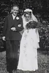 1950: Selmar Selvik giftet seg med Asbjørg Austrheim.