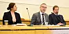 KREVENDE ØVELSE: Statssekretær Morten N. Bakke skal forsøke å  skru sammen en lov som både LO og NHO kan leve med. T.v. Avesta Gåskjønli i LOs forhandlingsavdeling, t.h. Sigbjørn S. Mygland i NHO Handel og Service.
