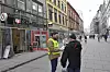 INFORMASJON: Roy Rolstad fikk spredt informasjon til forbipasserende.