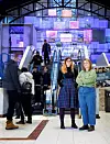 PENSJONSTAPERNE: Felicitas Scheffknecht (t.v.) og Marie Sørhaug er bekymret for hva de vil sitte igjen med i pensjon når de blir gamle.