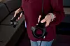 SKYTER SEG RUNDT: Ved hjelp av håndkontrollene kan man skyte seg rundt, altså forflytte seg, i 3D-modellene.