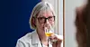 SMAK: Smaksdommer Kristin Enger burderer en eplecider. Alle sansene er involvert.