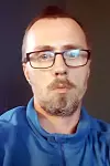 – Det burde ikke vært frislipp av løyver i det hele tatt. Vi har allerede for lite å gjøre, sier drosjesjåfør Ivar Madsen i Skien.