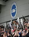 HARRY THE HADDOCK: Fotballaget Grimsby Town kalles gjerne bare «The Mariners», altså «Sjøfolk», har fisk i draktlogoen og de har Harry the Haddock – Hysa Harry – som oppblåsbar maskot.