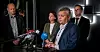 LØSNING: Norsk Industri-sjef Jørn Lier-Hansen, medmekler Hilde Lund, Fellesforbundet-leder Jørn Eggum og riksmekler Mats Ruland fortalte om løsning i meklingen og presenterte resultatet like før klokka 23 fredag kveld på Thon Hotel Opera.