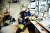GOD STEMNING: Lars Erik Adolfsen (nærmest) og Tor-Erik Aronsen er er så vant med uro omkring Norske Skog at de ikke lenger uroer seg.