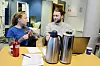DIRIGENTER: Lærlingvaratillitsvalgt Torill Møller-Holst steppet inn på kort varsel som dirigentvikar og ledet møtet sammen med Henrik Amundsen.