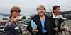 BEDRE MED KONKURRANSE: Erna Solberg på besøk på Skoggata bo- og servicesenter i Moss. Her sammen med daværende daglige leder Kathrine Holter (t.v.) og  stortingsrepresentant Ingjerd Schou (Høyre).
