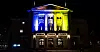 Nationaltheatret i blått og gult.