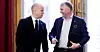 Høyres parlamentariske leder Trond Helleland (t.h.) ønsker et tett samarbeid med Fremskrittspartiet i Stortinget, men må konstatere at Frp den siste tiden i en lang rekke saker har søkt flertall sammen med Senterpartiets leder Trygve Slagsvold Vedum (t.v.) og de rødgrønne partiene.