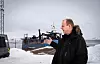 DRAMATIKK: Hvis russiske skip nektes å legge til norske havner, betyr det dramatisk mindre penger til et lokalsamfunn som Kirkenes. Her er Bjørn Johansen ved havna.
