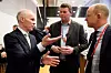 TREPART: I håndteringen av korona-krisen mener LO-leder Hans-Christian Gabrielsen (i midten) og NHO-sjef Ole Erik Almlid (t.h.) at trepartssamarbeid med finansminister Jan Tore Sanner (t.v.) blir avgjørende.