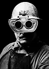 VERKSTED: Sven Petterson ved Motala Verksted i 1968. u