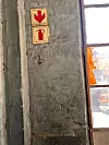 BRANNFARLIG: Her skulle brannslukkingsapparatet hengt.