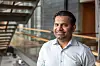 Zeeshan Ahmed vurderer å flytte til Oslo. Eller pendle. Det gjenstår å se hva Telenor kan gi for tilbud. Men en ting er sikkert: Hjertet er i Agder.