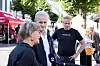 André Nerheim følger med når leder i Fagforbundet Mette Nord og Arbeiderpartiets leder Jonas Gahr Støre blir intervjuet av TV2.