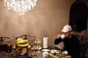 FROKOST: Mouloud sier at han er ekstra heldig som ofte får frokost servert av kona.