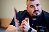 Stian Sagvold er hovedtillitsvalgt ved bedriften og brennende opptatt av psykisk helse.
