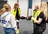 Her testes klærne ut i praksis. Det var også en kort catwalk-aktig oppvisning.