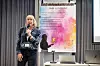 Anne Sødem er HR-direktør i Elkjøp, og bakgrunn som HR-direktør i Caverion. Hun er styremedlem i rørleggernettverket Ingeborg, og pratet om likestilling. - Likestilling er ikke en kake. Det er ikke sånn at har du spist den, så er det ikke mer igjen. Det er nok til alle. Likestilling gavner alle, sier hun.