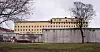 Oslo fengsel på Grønland i Oslo skal snart rives. Men før den tid skal forholdene for de innsatte bedres, lover Kriminalomsorgsdirektoratet.