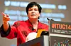 Sharan Burrow, generalsekretær i den globale fagorganissjonen IFS, ville nødig tråkke Kina på tærne i debatten om manglende arbeidstakerettigheter.