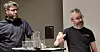 Geir Ove Kulseth (til venstre) og Eystein Garberg kjemper om vervet som ny leder i EL og IT Forbundet. De deltok på lederdebatt hos energimiljøet i forbundet tirsdag. Kontrasten til forrige lederdebatt var stor.
