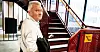 Jørn Eggum har kontor i lokalets andreetasje. På trappa står det 'Stairway to Eggum'.