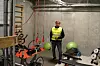 TRIMROM: Geir Wamstad viser hvor man kan gå hvis man har forspist seg på vafler.
