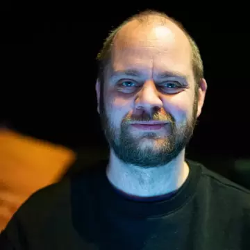 Rødt-politiker og forfatter