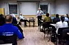 POPULÆR: Sigbjørn Johnsen har ofte besøkt Folkets Hus i Brumunddal. Også denne kvelden trekker han folk til huset.
